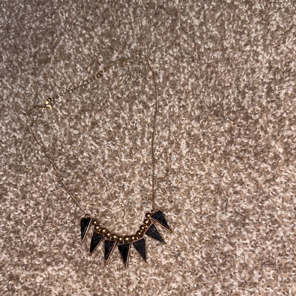 Elegant Black and Gold Necklace